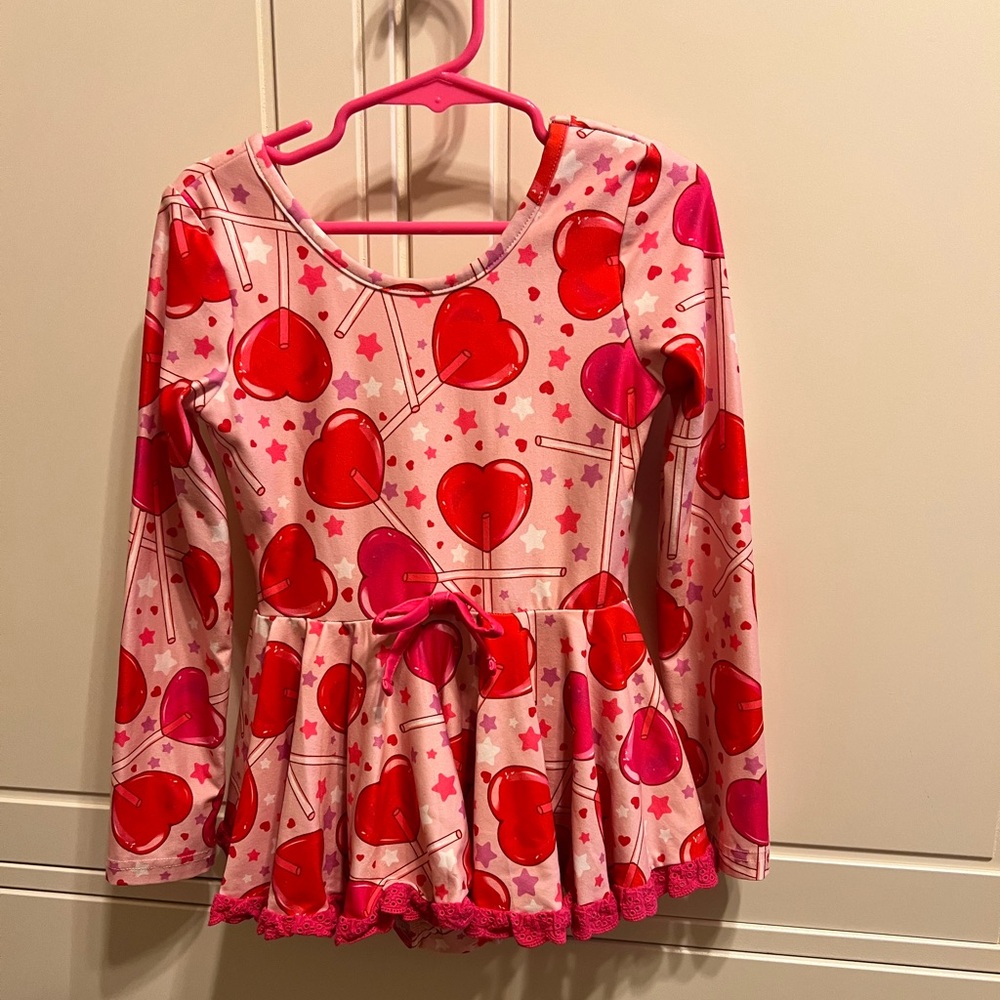 Cheeky Plum Pink and Red Heart scoop-neck Back Leotard Girls Size 5T